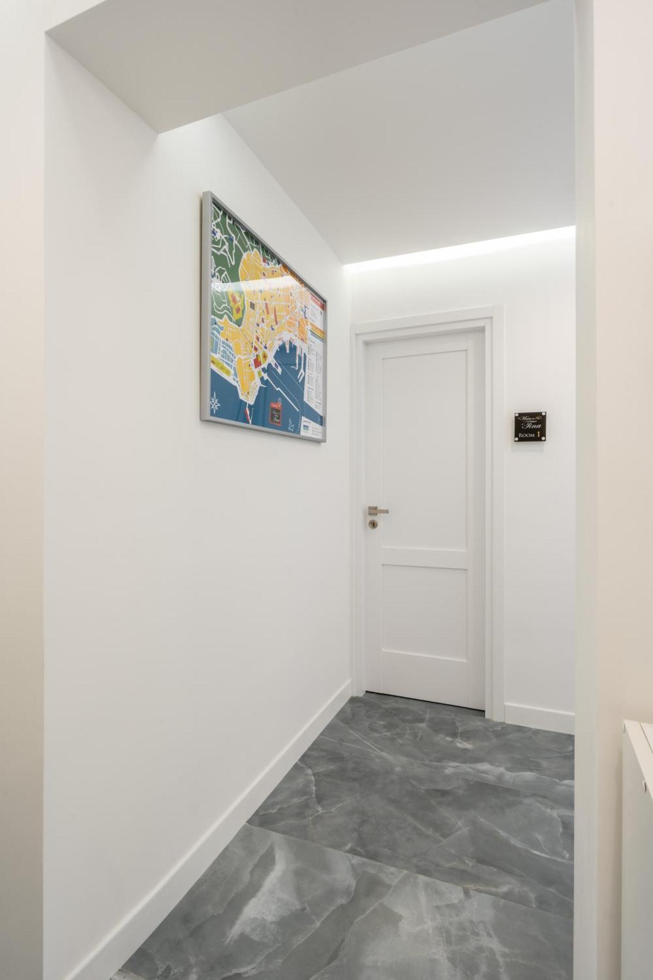La Maison Di Tina Neapel Exteriör bild